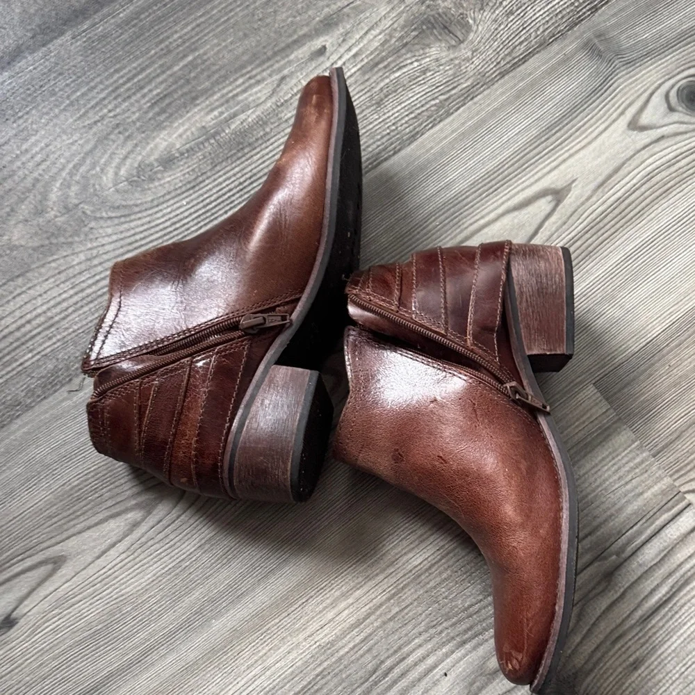 Matisse Brown Leather Ankle Heeled Boots Size 6.5